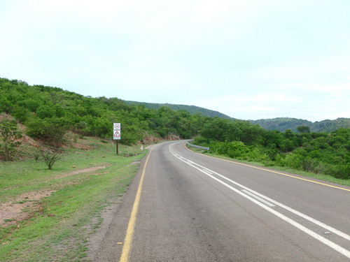 View on the N3, Mozambique hill climb.